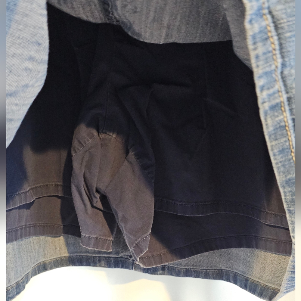 3/$25 Croft & Barrow Size 18W Denim Skort Classic Fit - Picture 6 of 6